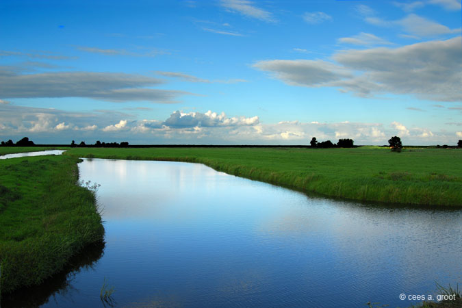 2006-08-30 130UhSe2NKV