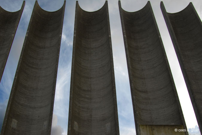 2006-11-22 007SeNKUp